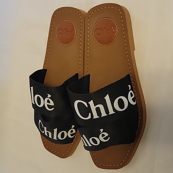 Chloe - Picture 4 of 14